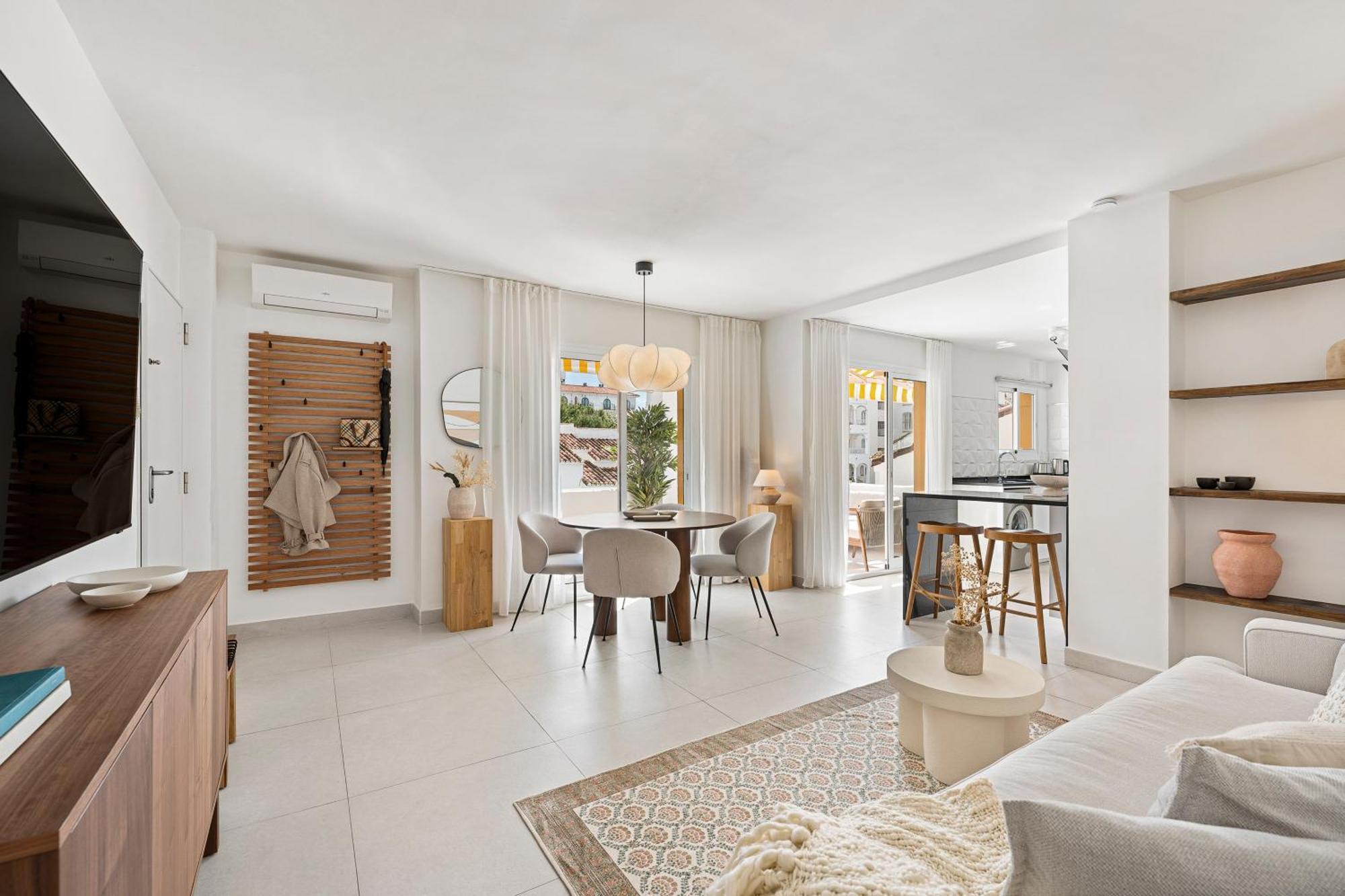 4br Penthouse W Pool & Parking 500m From The Apartment Marbella