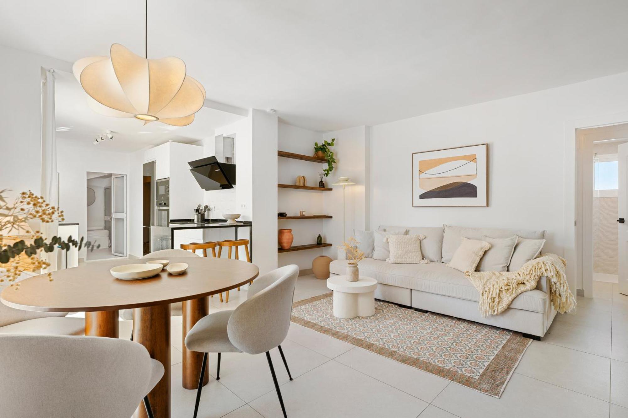 Apartment 4br Penthouse W Pool & Parking 500m From The Marbella