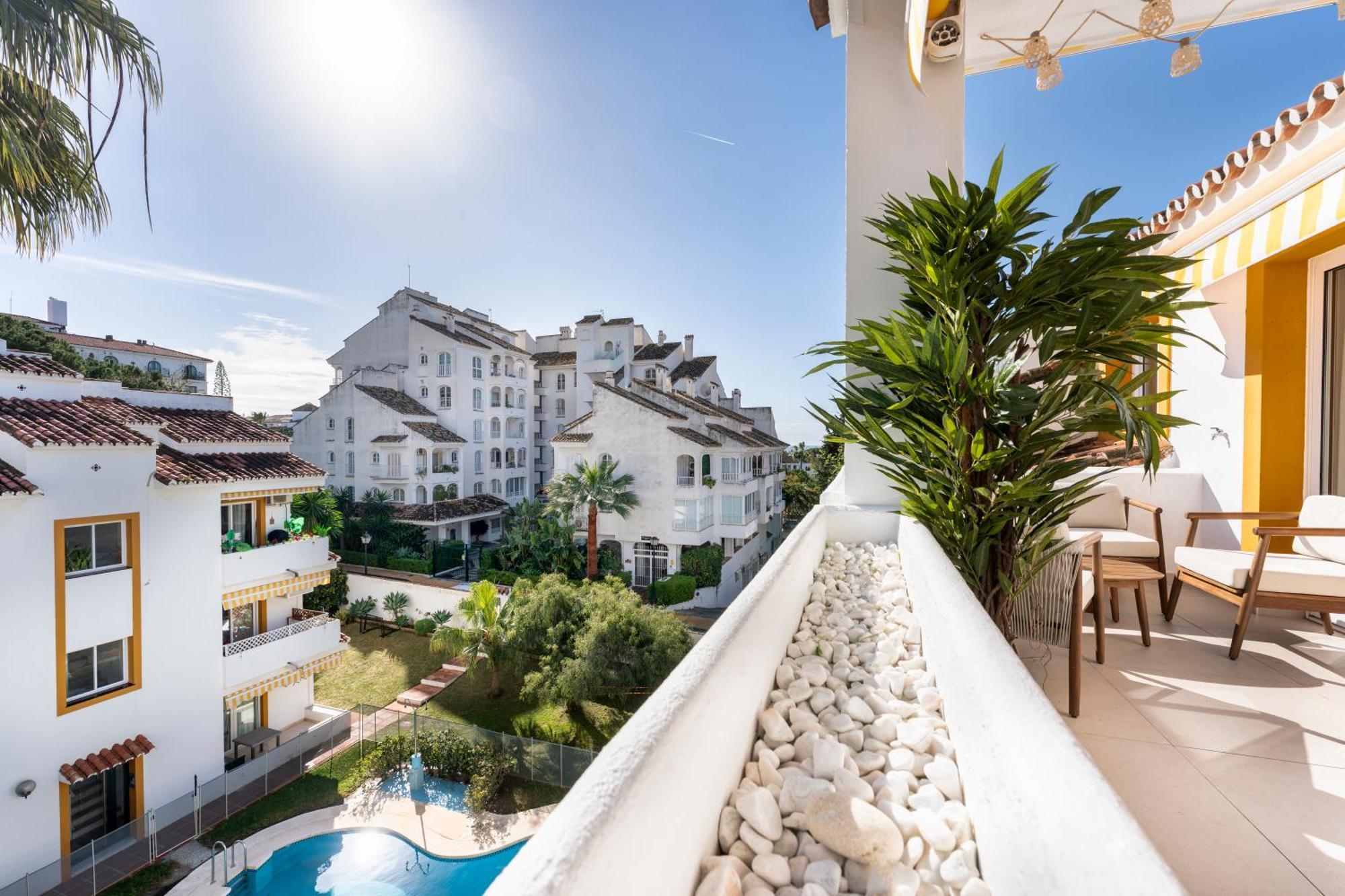 4br Penthouse W Pool & Parking 500m From The * Marbella
