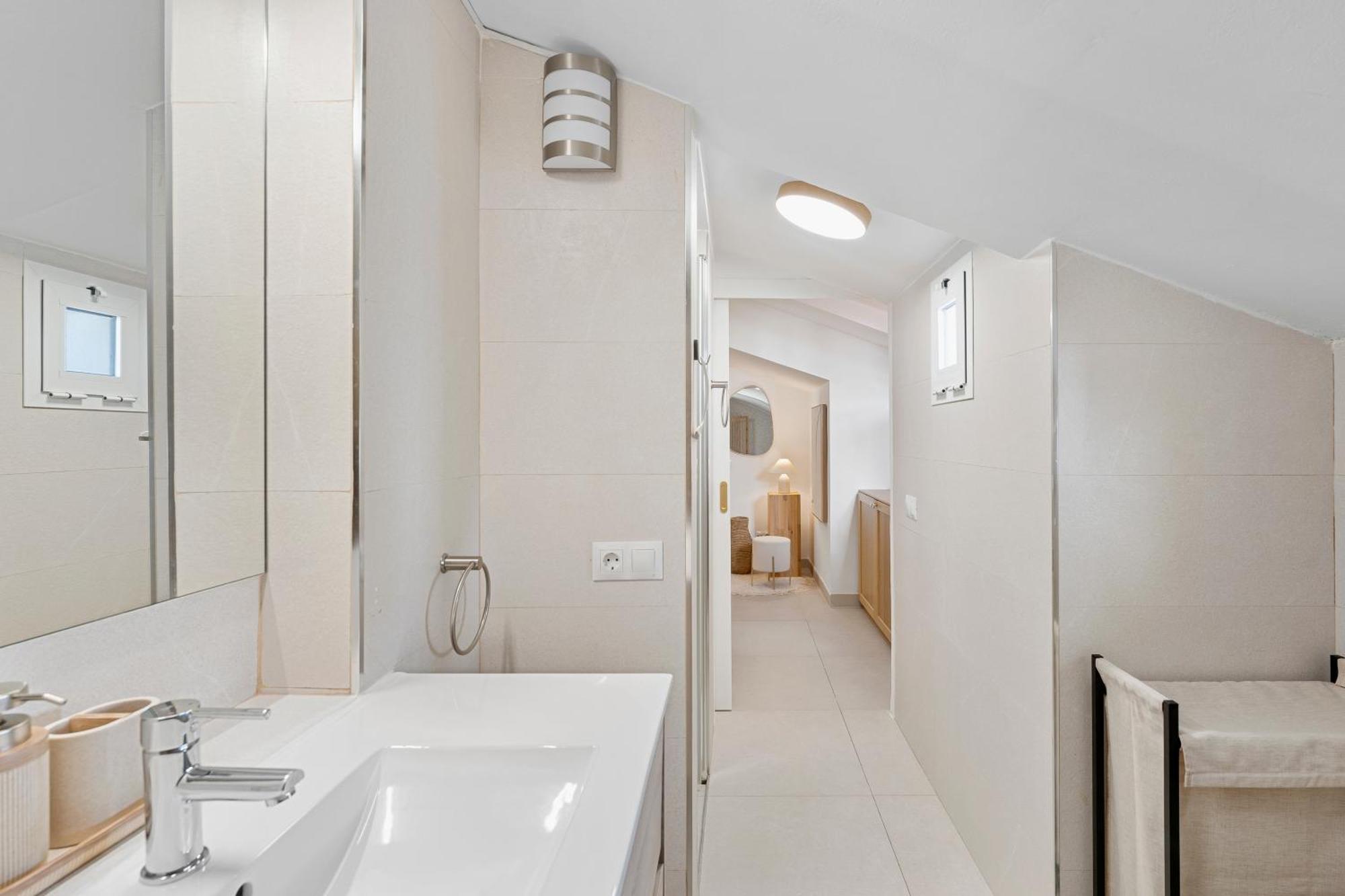 4br Penthouse W Pool & Parking 500m From The Marbella